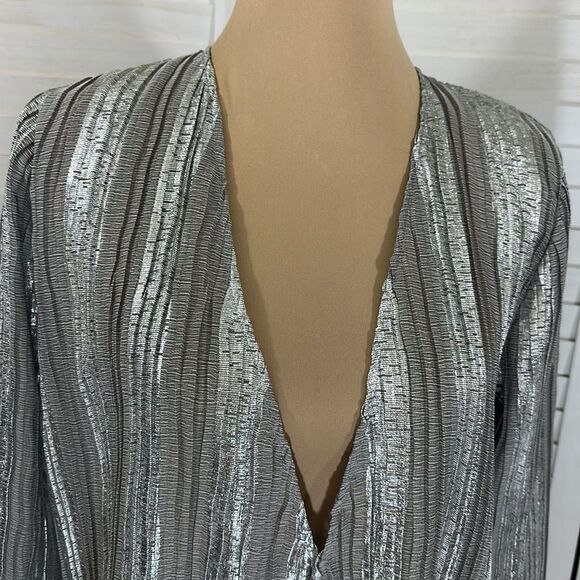 Chico's Jacket Size 1 (8) Silver Sparkle Open Front NWT - Picture 4 of 13